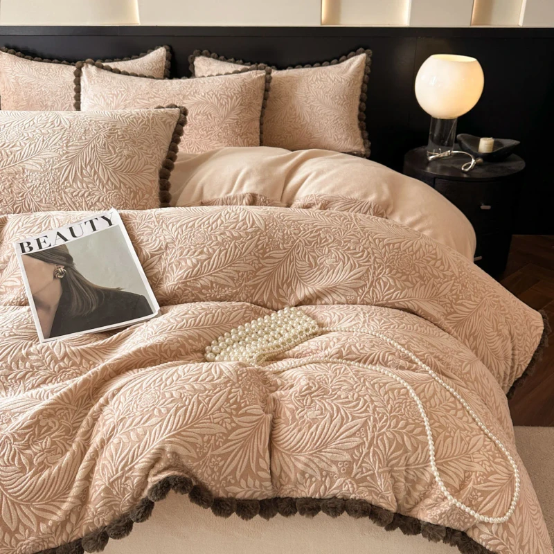A-level-Student-Thick-Milk-Velvet-4-piece-Down-Comforter-Set