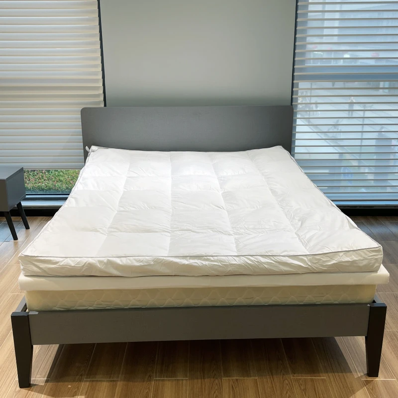 Adult-Duck-Feather-Down-Bed-Topper-Knitted-Cotton-Folding-Floor-Mattress-with-Elastic-Band-and-Baffle-Gusset