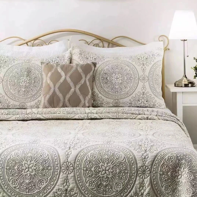 All-Season-Bedroom-Solid-Quilted-3-Piece-Microfiber-Polyester-Filled-Lightweight-Bedding-Set-1
