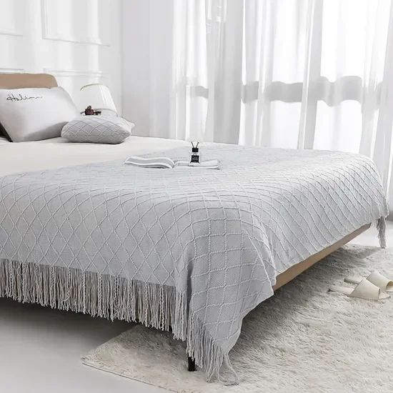 All-Season-Hotel-Bed-Runners-Jacquard-Design-Plain-Style-Sheet-Type-Cushion-Set