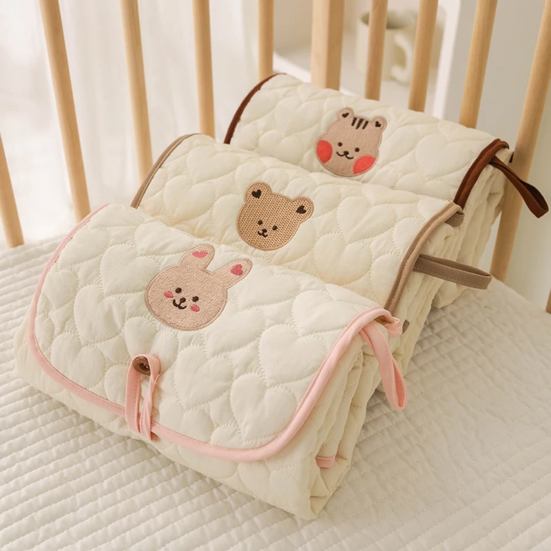 Baby-Diaper-Nappy-Change-Pads-Portable-Baby-Change-Mat-Travel-Foldable-Heart-Shape-Quilted-Baby-Changing-Pad-Cover-Waterproof