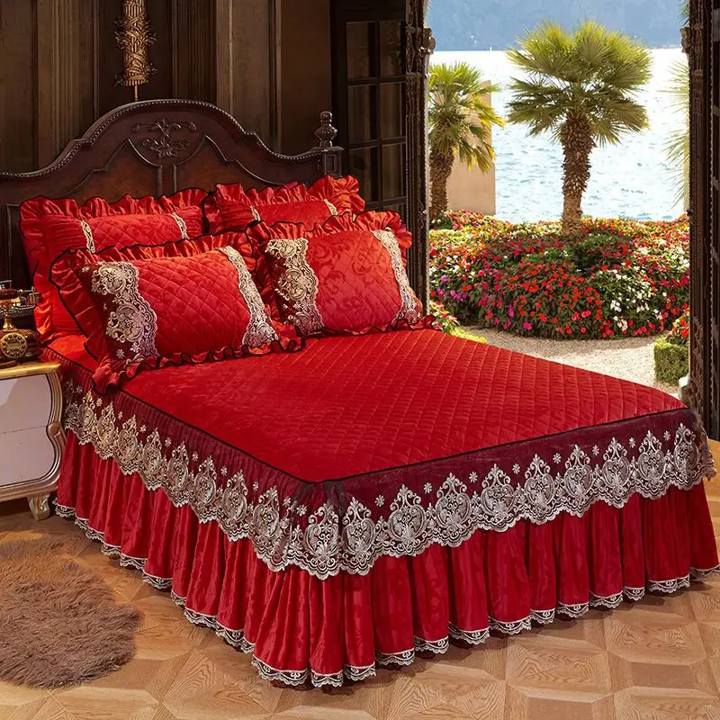 Bed-Skirt-Thickened-Warm-Milk-Velvet-Coral-Three-Piece-Set-Flannel-Bedding-Set