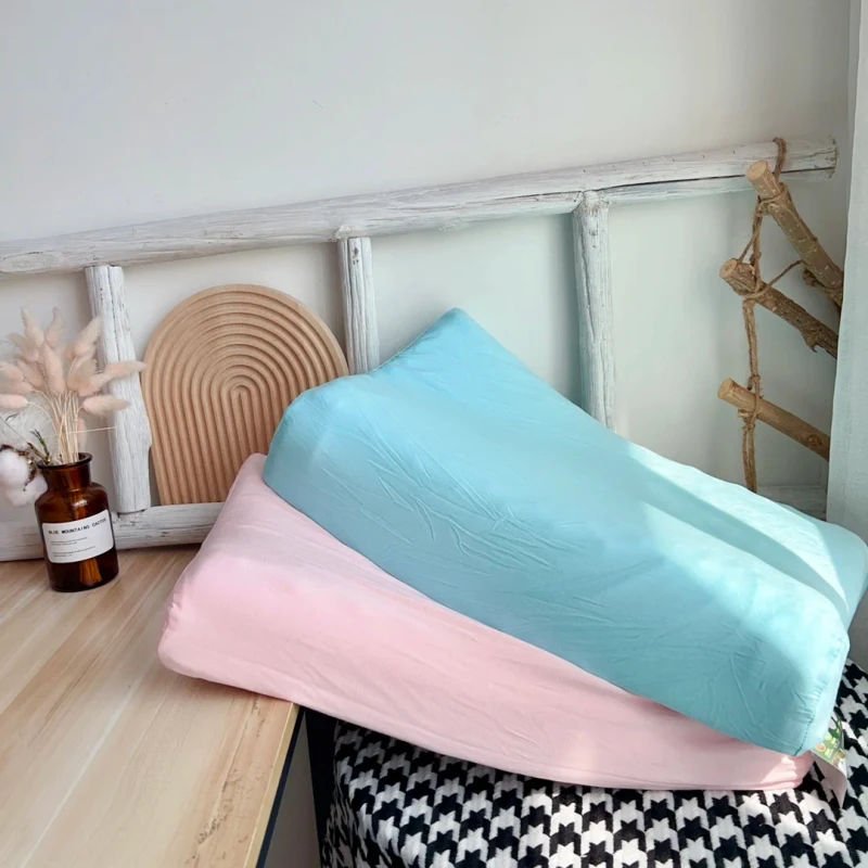 Best-selling-Ergonomic-Youth-Student-Dormitory-Neck-Support-Massage-Latex-Pillow-Eco-friendly-Fluffiness-for-Comfortable