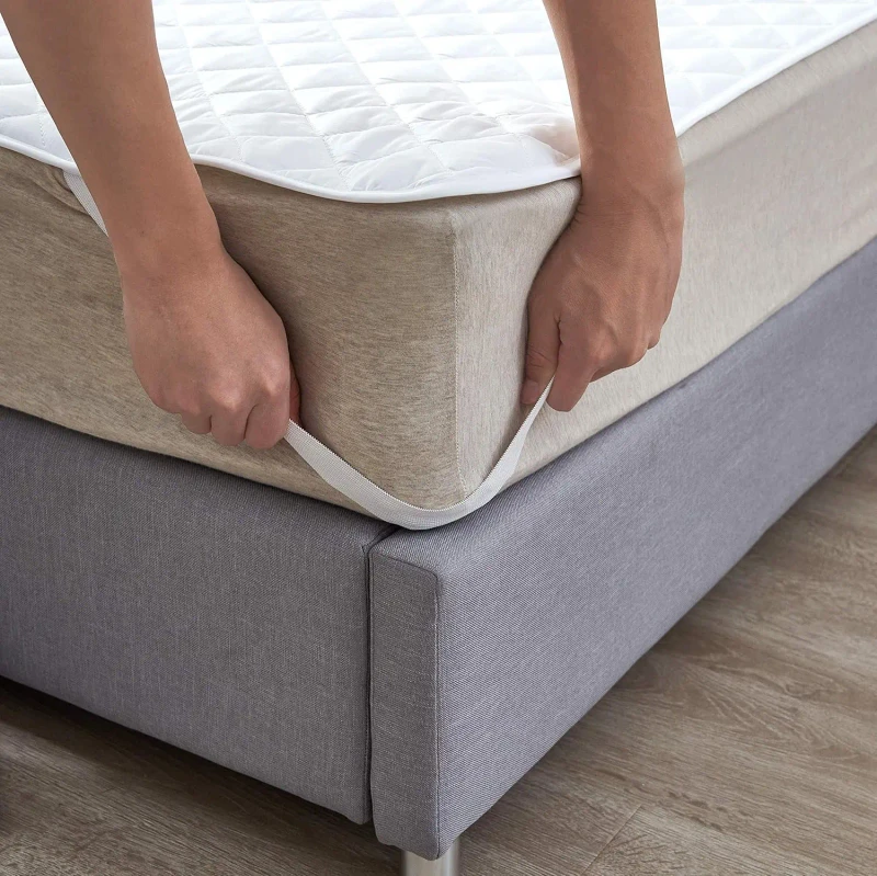 Breathable-Quilted-Cover-Pad-With-Elastic-Band-Straps-Waterproof-Mattress-Protector