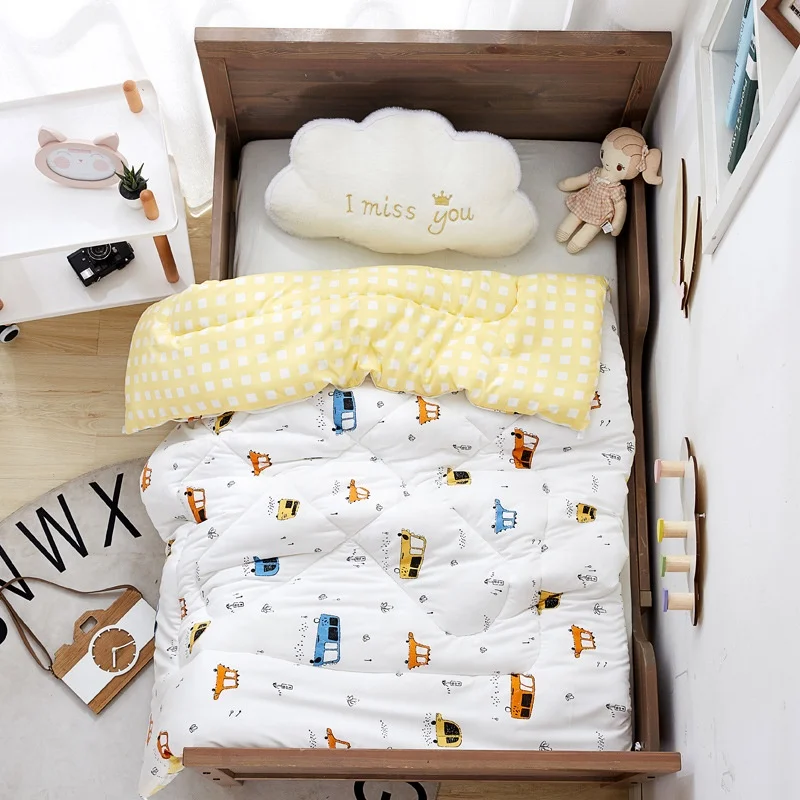 Cartoon-Cotton-Kids-Bedroom-Printed-Comforter-With-Cute-Bunny-for-Summer-Spring-and-Winter