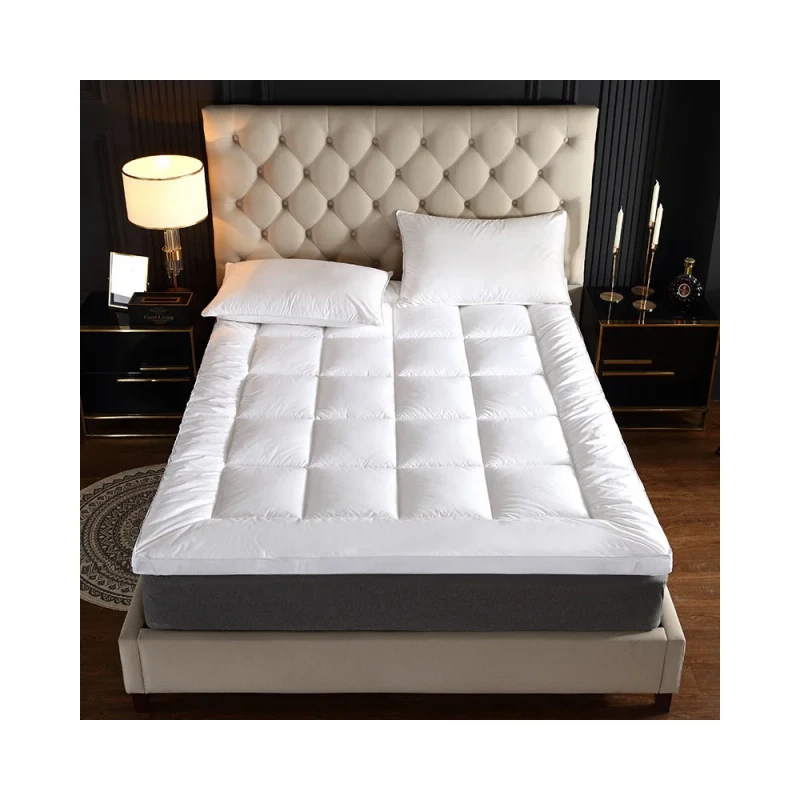 Comfortable-and-Soft-Cotton-Solid-White-Mattress-Topper-for-Hotel-and-Home-Use