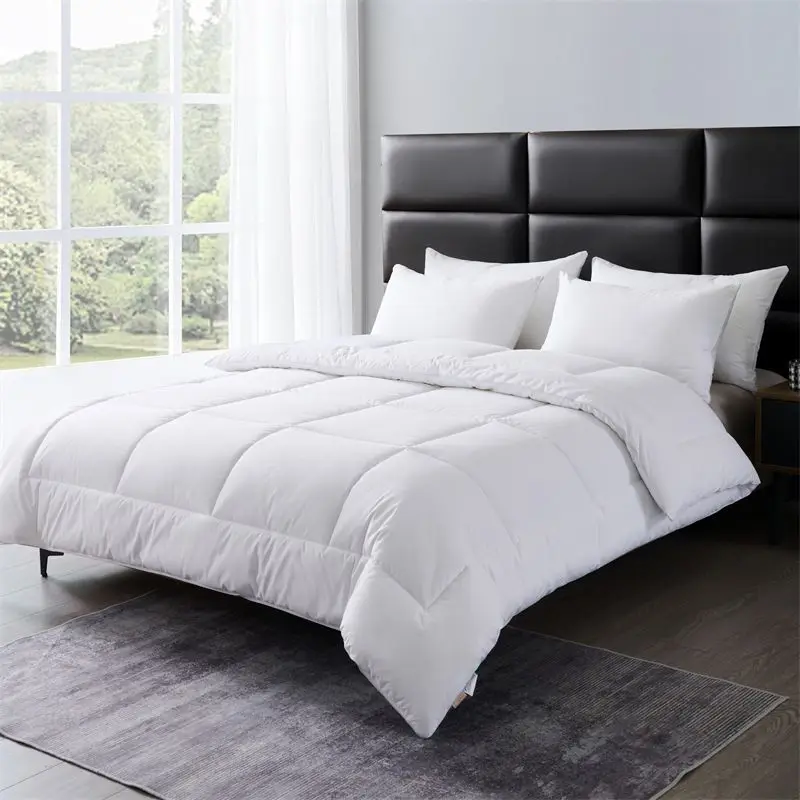 Commercial-Hotel-Bedding-Breathable-Cotton-Velvet-Quilt-with-Polyester-Filling-Washable-All-Season-for-Customizable-Sizes-Colors
