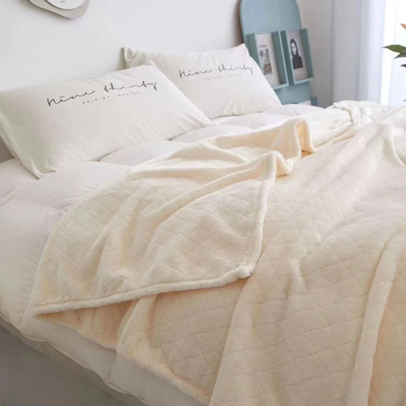 Coral-Fleece-Diamond-Jacquard-Soft-Flannel-Blanket-Bedspreads-Coverlets-for-Home-Air-Conditioning-Knee-or-Lunch-Break-Use