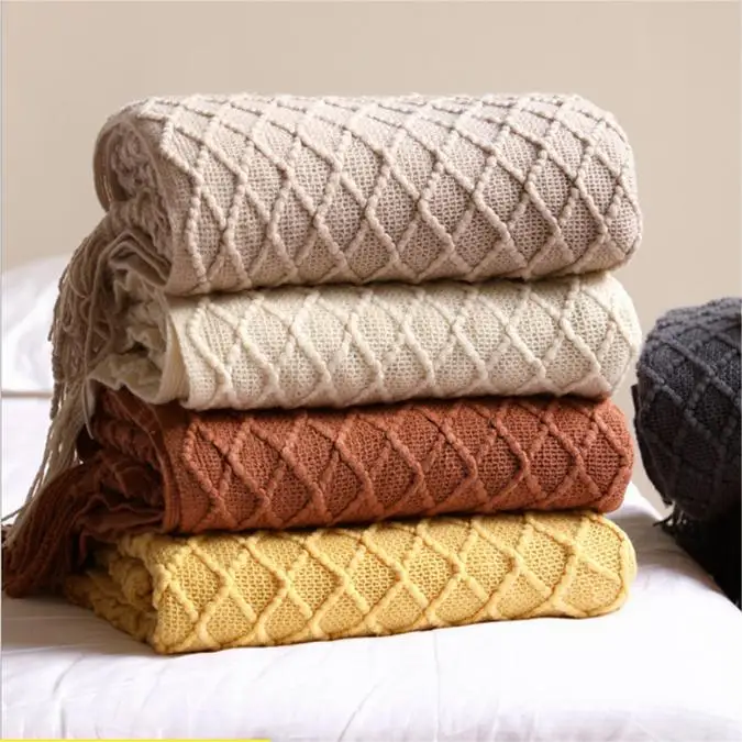 Custom-Acrylic-Soft-Knit-Decorative-Blanket-With-Tassels-for-Home-Decor