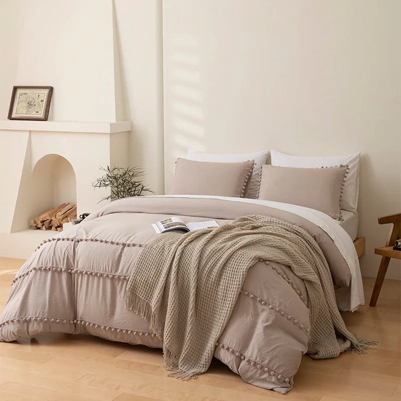 Custom-Bedding-Set-with-Pillow-Cases-Solid-Color-Bohemian-Style-Three-Piece-Polyester-Bedding-Set