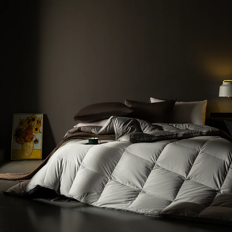 Custom-King-Queen-Size-Warm-Silk-and-White-Goose-Duck-Feather-Down-Duvet-Filled-Bedding-Comforter-Duvets-Manufacturer