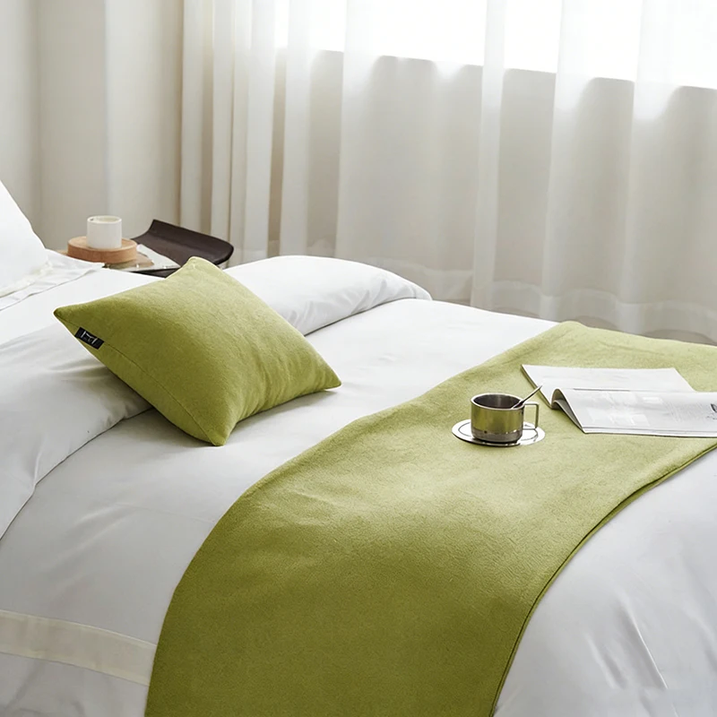 Custom-Luxury-Hotel-Bedding-Set-100-Linen-300TC-Cotton-Filled-Green-Bed-Runner