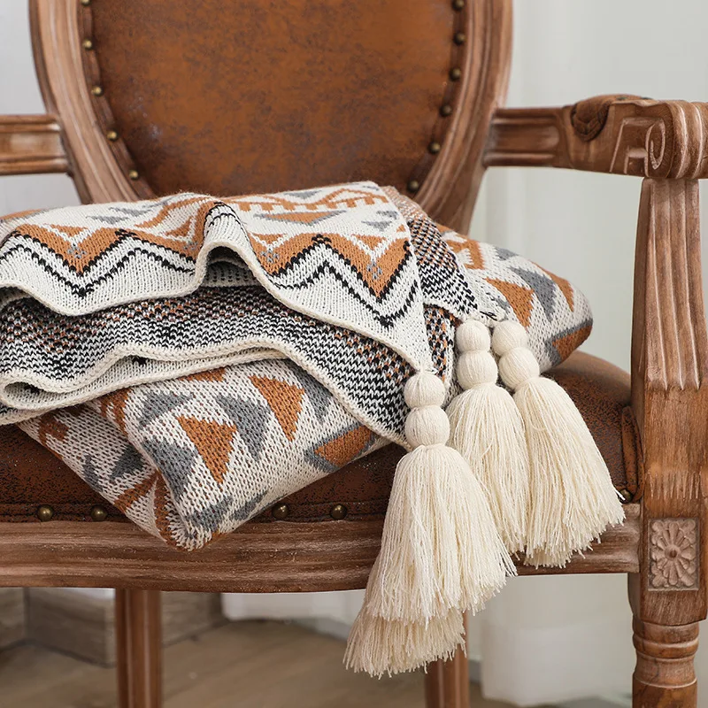Custom-Muslin-Geometric-Acrylic-Bohemian-Air-Conditioning-Jacquard-Throw-Blanket-With-Tassels