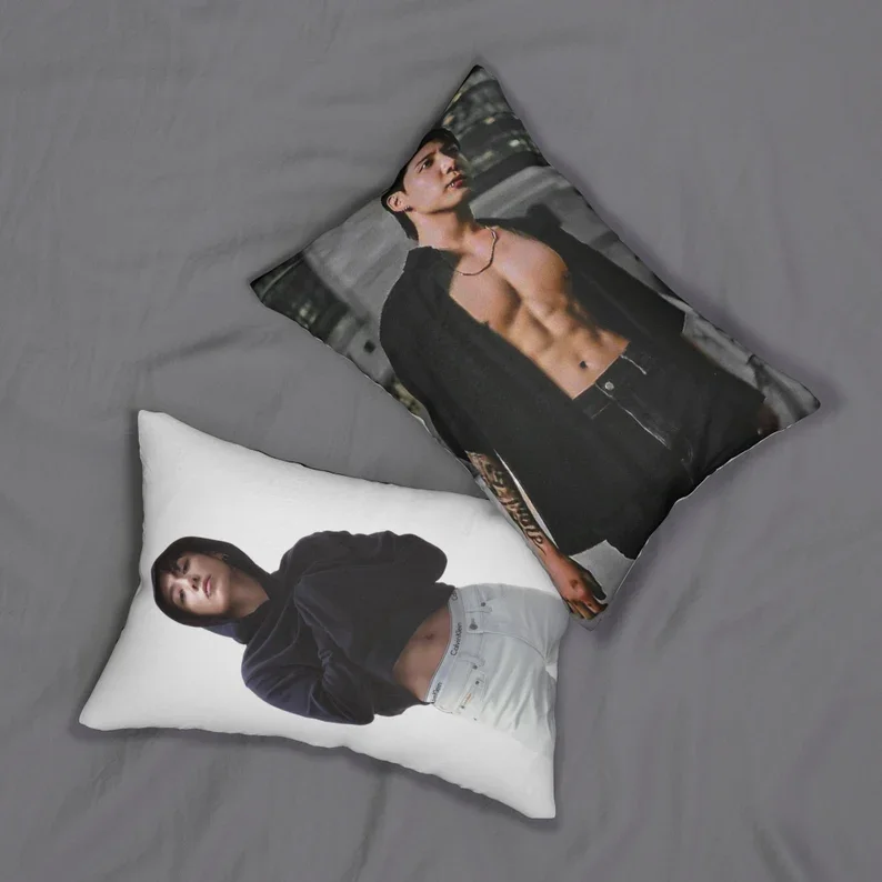 Custom-Square-Polyester-Photo-Throw-Pillow-for-Reading-and-Bed-Rest-Business-and-Promotional-Gift