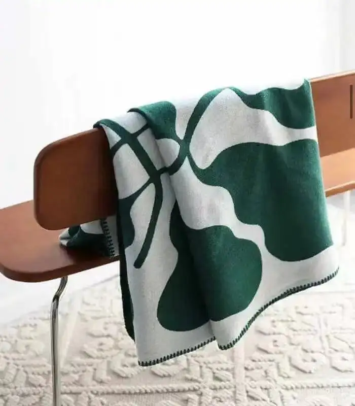 Customizable-Winter-Raschel-Blanket-Fluffy-Modern-Style-Floral-Portable-Disposable-Wearable-Flannel-Throw-Home-Travel-Blanket