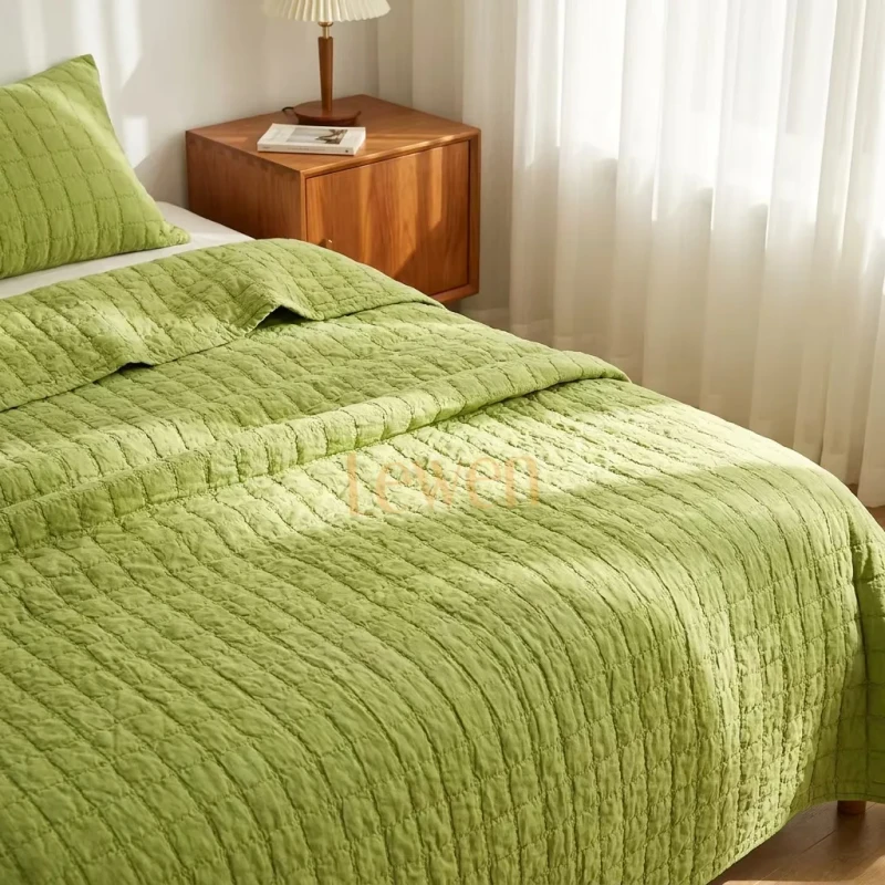 Customized-Eco-Friendly-Quilted-Modern-Design-Luxury-Lightweight-Bedspread-Coverlet-Set-Polyester-Filling-for-Home-Textiles