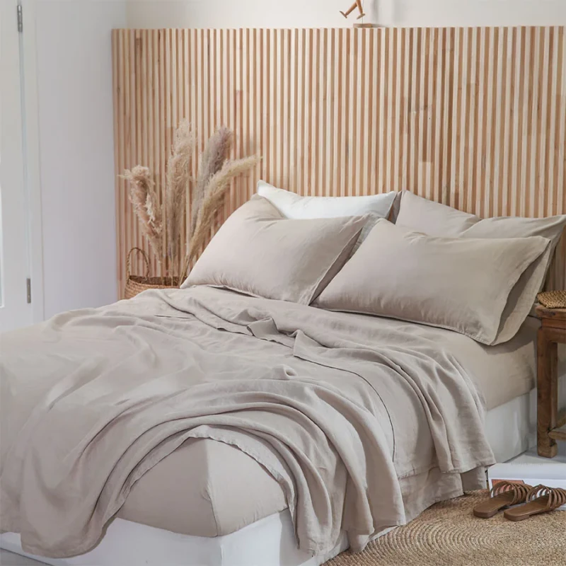 Designer-Comforter-Sets-Luxury-4-Pieces-Linen-Quilt-Comforter-Bed-Sheet-Cover