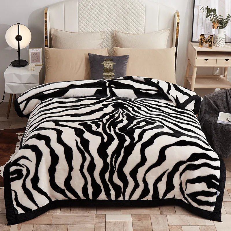 Double-layer-Thickened-Lightweight-Polyester-Fiber-Winter-Blanket-Super-Soft-Geometric-Pattern
