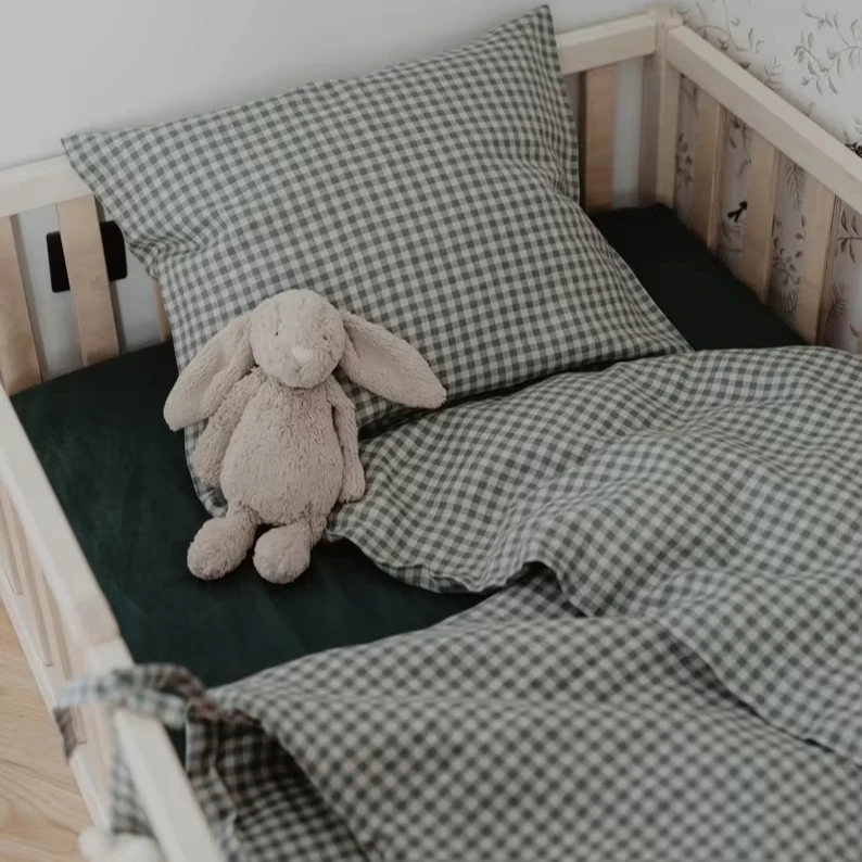 Eco-Friendly-Baby-Bedding-Linen-Toddler-Bedding-Set-in-Gingham-Soft-Crib-Sheet-Set