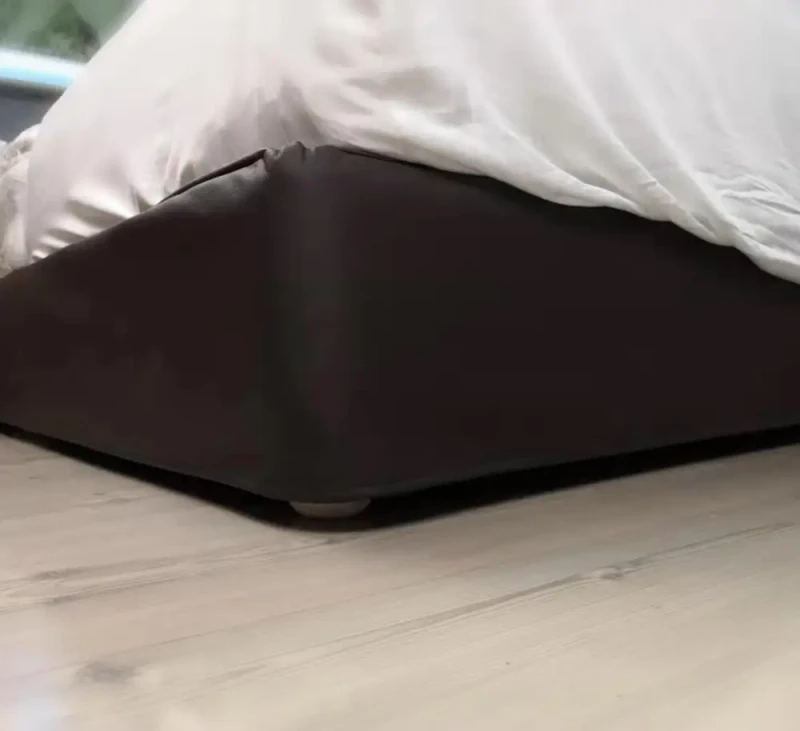 Energy-Saving-Embroidered-Solid-Pattern-PU-Leather-Waterproof-Eco-Friendly-200TC-5-stars-Hotel-Wash-Free-Bed-Skirt
