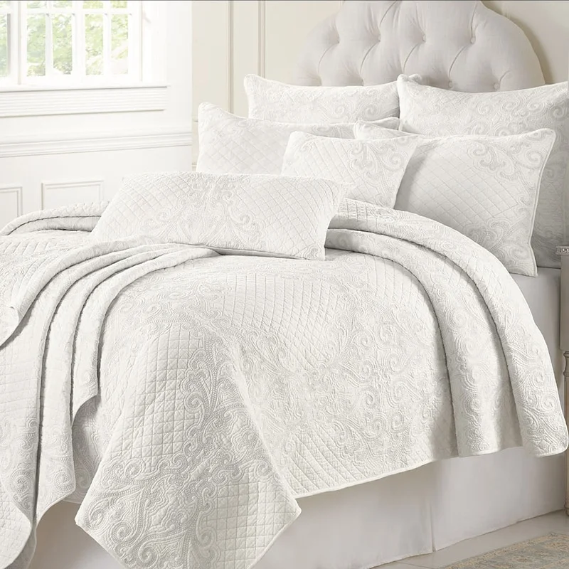 European-Style-White-Embroidery-Cotton-Quilting-Three-Piece-Quilt-All-Season-Customizable-200TC-Factory-Direct-Home-Use