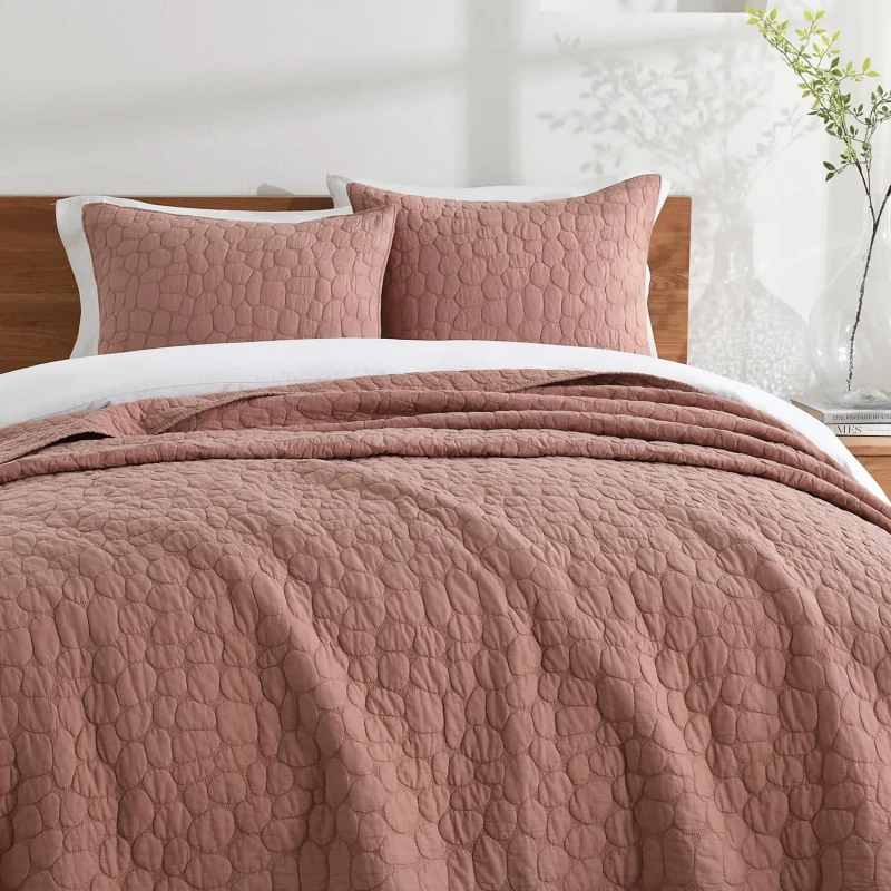 Factory-Customized-Luxury-King-Size-Eco-Friendly-Modern-All-Season-Lightweight-Cotton-Quilt-Bed-Cover-Set-Custom-Label-Stitching