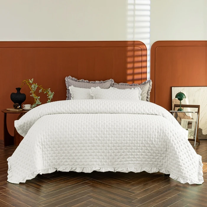 Factory-Direct-Supply-Lightweight-Yarn-Dyed-100TC-Quilting-Eco-friendly-Polyester-Bedspread-Set-Solid-Color-Air-Permeable-Home
