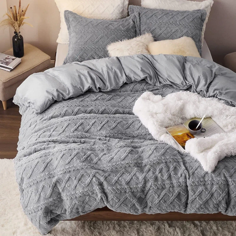 Fluffy-Comforter-Tufted-Duvet-Cover-Queen-Size-Soft-Plush-Fluffy-Velvet-Flannel-Bedding-Set