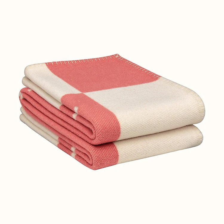 Good-Quality-Custom-Soft-100-Polyester-Throw-Fleece-Blanket-Cartoon-Floral-Patterns-Eco-Friendly-for-Winter-Bed-Use