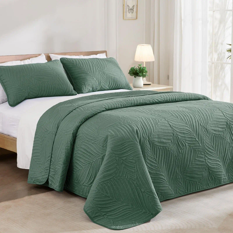 Green-King-Soft-Lightweight-Microfiber-Bedspreads-Coverlets-Bed-Cover-Quilt-Bedding-Set-with-Leaf-Pattern-for-All-Seasons