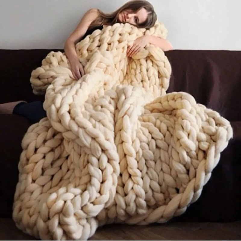 Hand-Knitted-Throw-Blanket-Custom-Baby-Soft-and-Portable-Handmade-Chunky-Knit-Thick-Yarn-Blanket