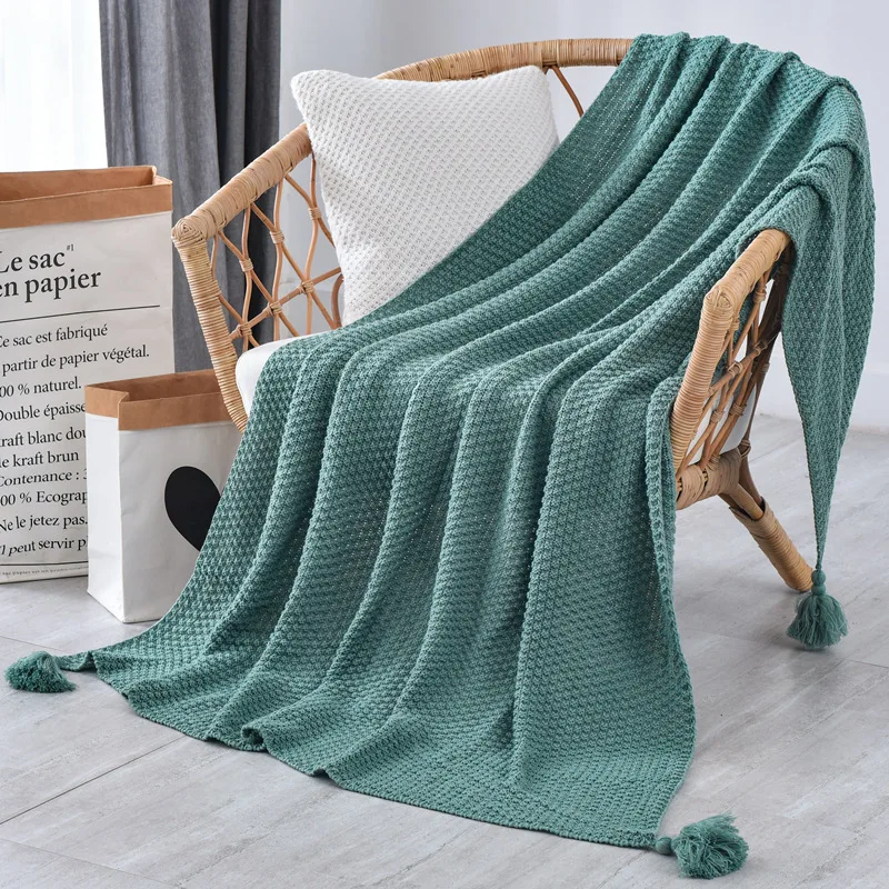 High-Quality-Cozy-Comfortable-Warm-Throw-Knit-Blanket-with-Ball-Tassels-Solid-Colors-Knitting-Throw-Knitted-Blanket-for-Bed