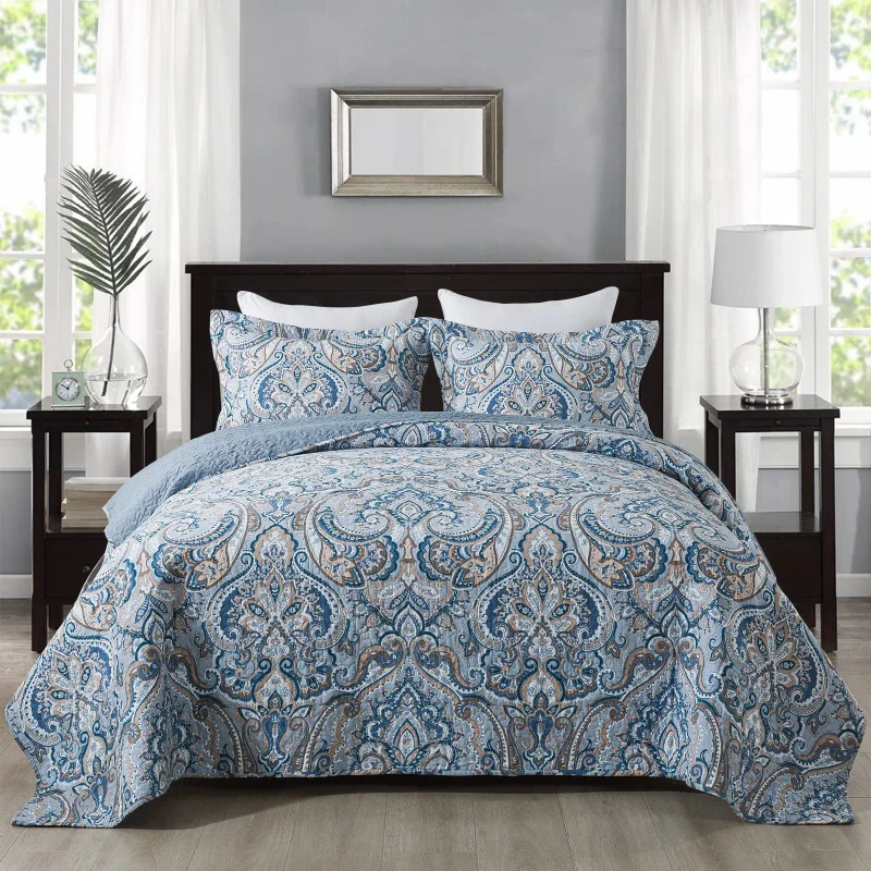 High-Quality-Embroidery-American-Style-Luxury-Wedding-Bedspread-Quilt-Solid-Pattern-Polyester-All-Season-Made-in-China