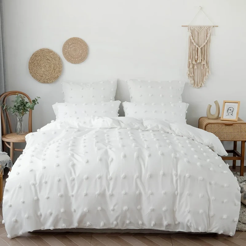 High-Quality-Luxury-Solid-Modern-Super-Soft-Polyester-Stitching-Bedding-Comforter-Set-with-Pompom-for-Hospital-Home-Use