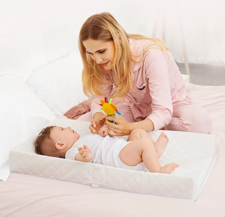 Hongbo-Durable-Quilted-Vinyl-Baby-Changing-Mat-Waterproof-Contoured-Diaper-Change-Pad-with-Print-Pattern
