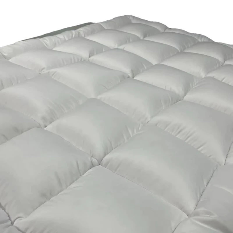 Hotel-and-Hospital-and-Home-Use-Microfiber-Polyester-Fiber-Thick-Heavy-Mattress-Topper-With-Skirt