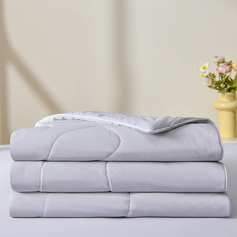 Hypoallergenic-Stretch-Silk-Feeling-Cooling-Duvet-Breathable-Washable-Geometric-Printed-Design-Simple-Style-for-Hotel-Use-Summer