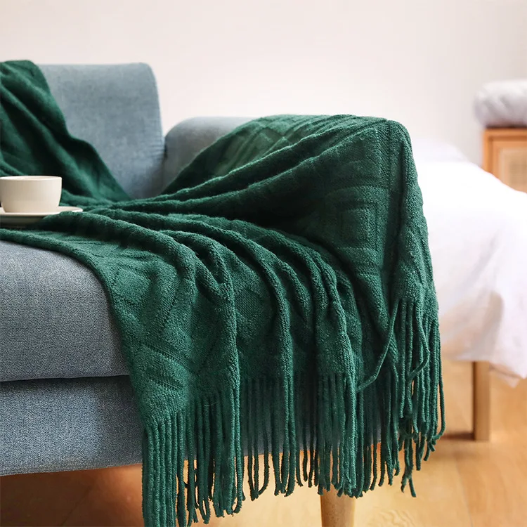 Knitted-Throw-Blanket-Modern-Throw-Blanket