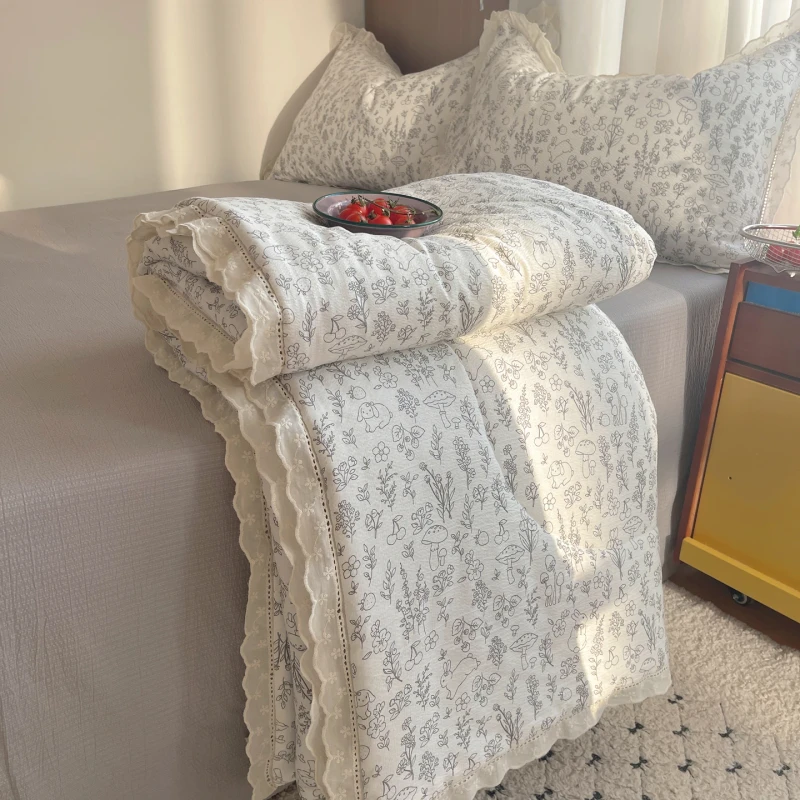 Korean-Style-Small-Floral-Double-Layer-Gauze-Summer-Quilt