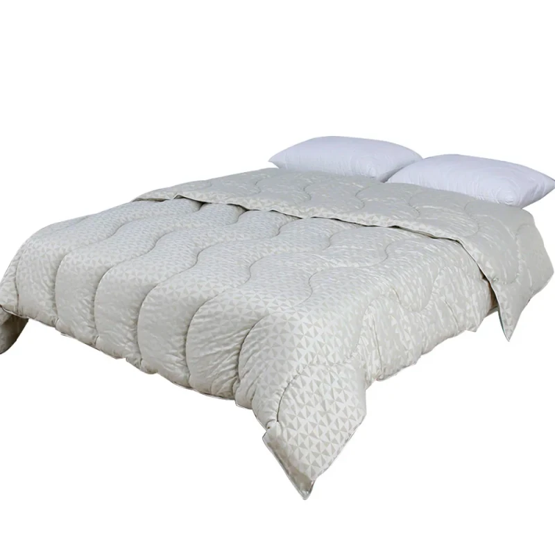 Lightweight-Fluffy-Eco-Friendly-Antibacterial-Graphene-Infused-Polyester-Filled-Quilt-Duvet-New-Design