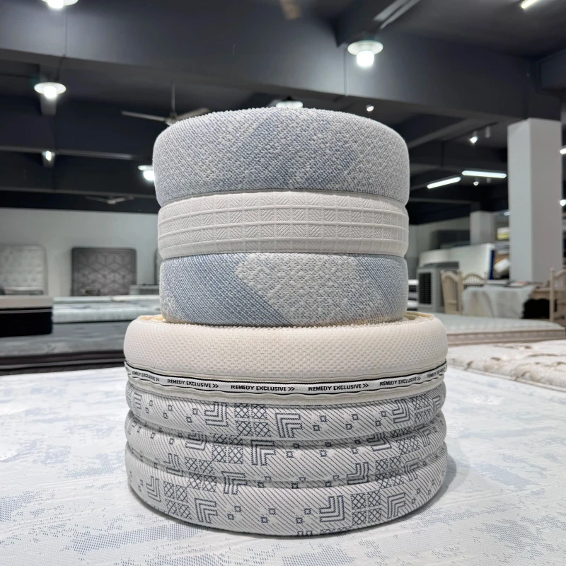 Low-Price-Printed-Waterproof-Breathable-Mattress-Quilted-Border-Fabric-Custom-Foam-Polyester-Wadding-Quilting-Border