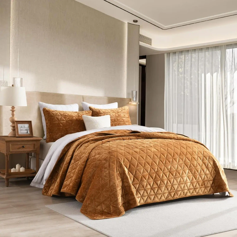 Luxury-Anti-Bacterial-Oversized-Bedspread-Coverlet-King-Size-Velvet-Comforter-Set-Quilted-Bedding-Simple-Polyester-for-Home-Use