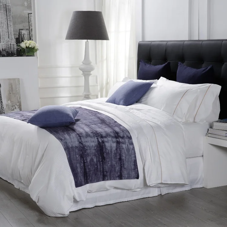 Luxury-Hotel-Elegant-Bed-Runner-Cushion-Cover-Set-in-Bedding-Set