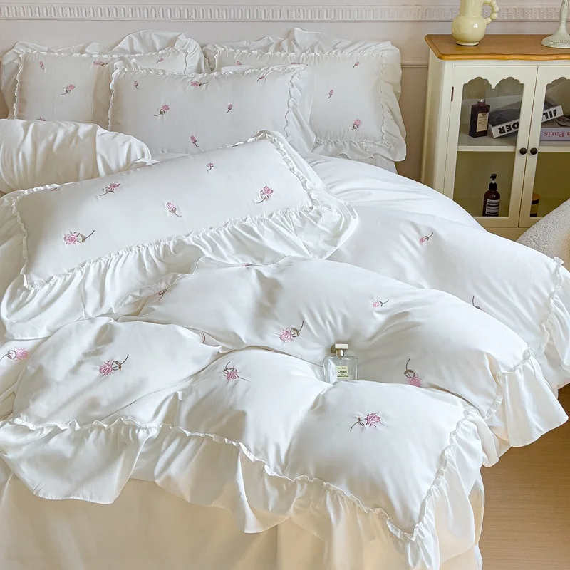 Luxury-Princess-Bedding-Set-Custom-Rose-Embroidery-Washed-Cotton-Wave-Lace-Comforter-Set-for-Ladies
