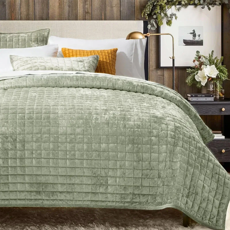 Luxury-Velvet-Quilt-Set-King-Size-Sage-Green-Velvet-Comforter-Set-Oversized-Bedspread-Coverlet-Quilted-Bedding-Set