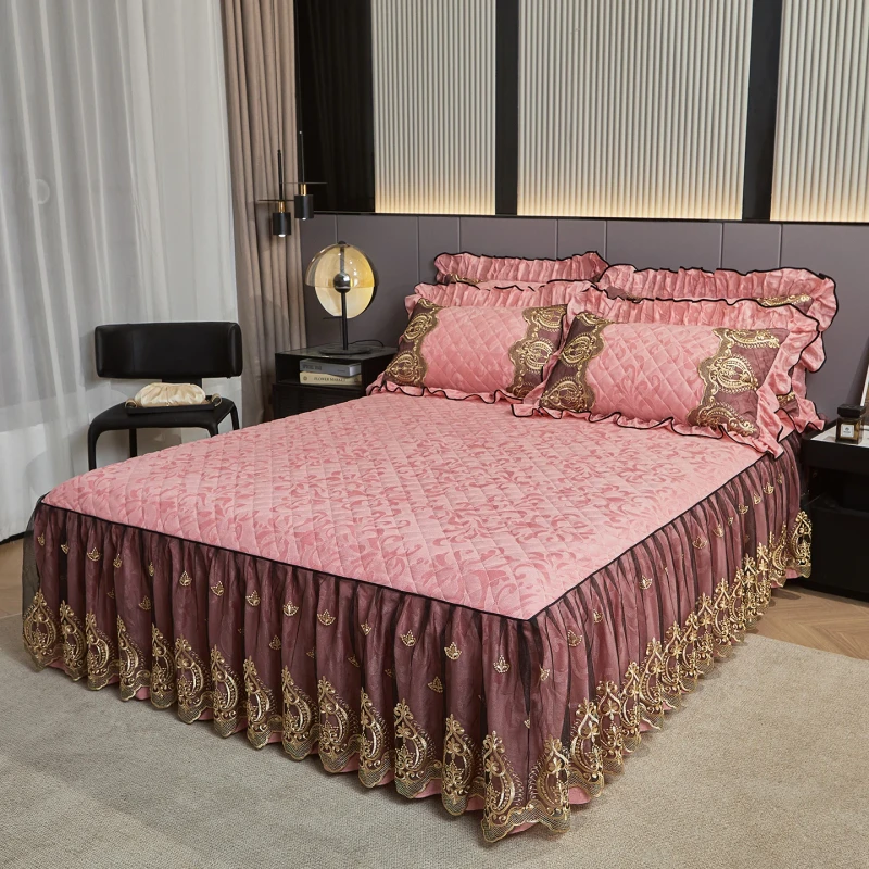 Luxury-Vintage-Lace-Bed-Skirt-1pcs-King-Queen-Size-Medieval-Castle-Noble-Bedding-Bedspreads-Sheet