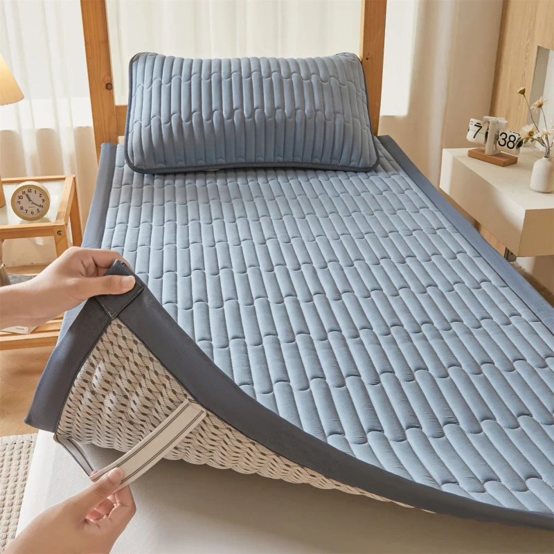 Luxury-Waterproof-Mattress-Protector-Queen-Silent-Protection-Mattress-Protector