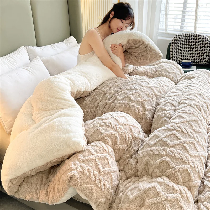 Luxury-Winter-Warmth-Velvet-Fleece-Comforter-King-Queen-Full-Size-Double-Sided-Lamb-Thicken-Quilt