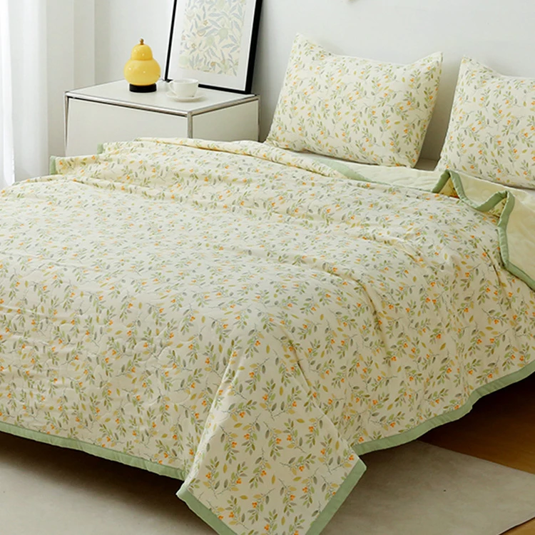 Modern-All-Season-Microfiber-Quilt-for-Queen-Bed-Flowery-Border-Frame-Lightweight-Bedspread-with-Floral-Pattern-for-Hotels