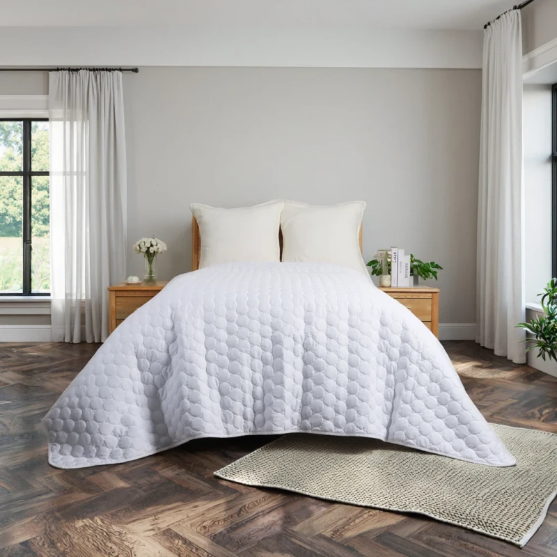 Modern-Eco-Friendly-All-Season-Egyptian-Cotton-Summer-Quilt-Bedspread-Set-with-Customizable-Color-for-Home